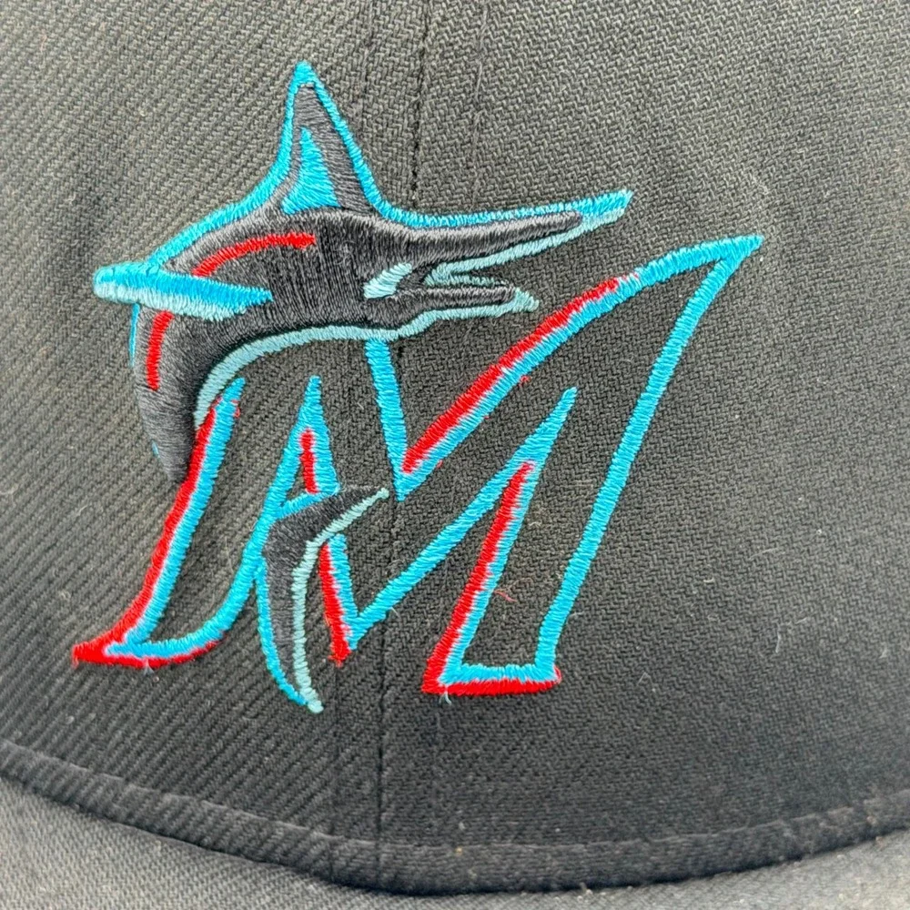 New Era Miami Marlins MLB 59FIFTY Fitted Hat Black Teal Red Logo Size 7 On-Field